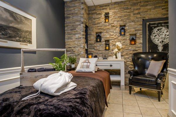 Aesthetician room at EuroTan Spa Stockdale