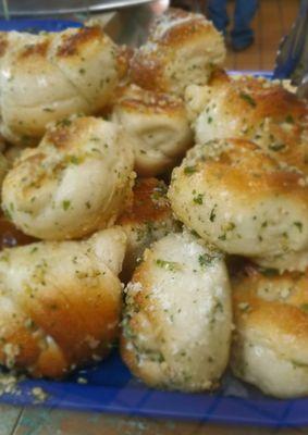 Garlic knots