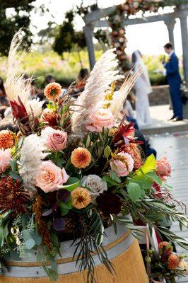 Barrel flowers