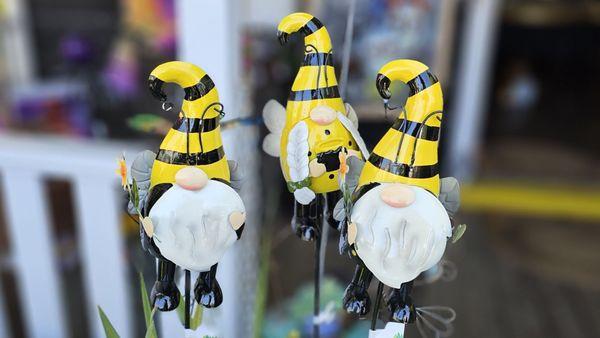 bumblebee gnomes