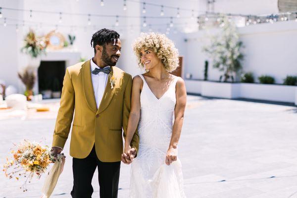 Keon & Derion's desert-chic wedding