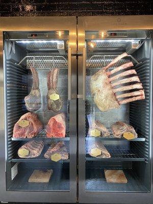 Dry age cooler