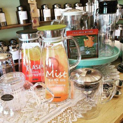 If you are looking for fabulous pitchers for iced tea, you will find them at Mimi's Teas!