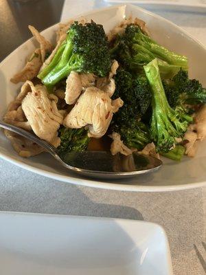 Chicken with Broccoli (Pad Kana).  Very small portion, more like a Kid's Menu item!!!