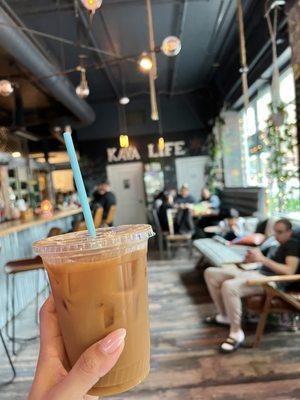 16oz Iced Latte - Carmel