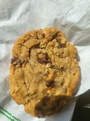 Oatmeal Raisin Cookie 4/28/24