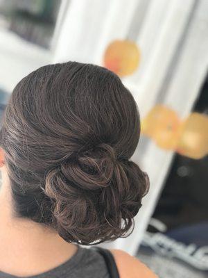 #updo  #weddingready #hairstyling