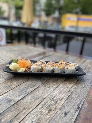 Salmon Tempura Roll