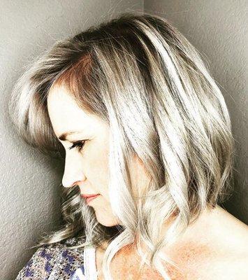 Embracing a Cool #blonde 
 #silverblonde #lob #santarosasalon #downtownsantarosa #coolblonde