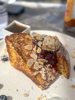 French Toast (honeycomb butter, house seasonal garnishes)