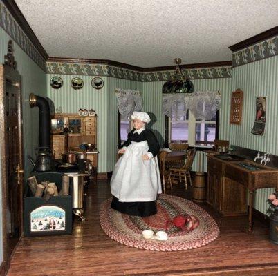 My Doll's House in Torrance. Ask for Jim or Marge (310) 320-4828 Doll House Minatures, Doll House Collectibles, Los Angeles Doll House Store