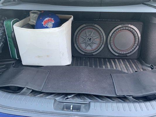 10" Kicker Comp RT with 400w kicker amp.