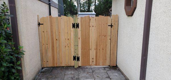 Silverman Fence Manufacturing