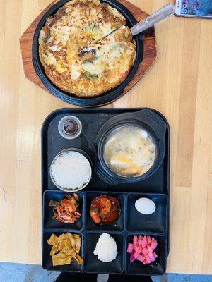 T3. Seafood Tofu Soup  seafood pancake