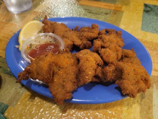 Florida gator tail appetizer platter. Very delicious.