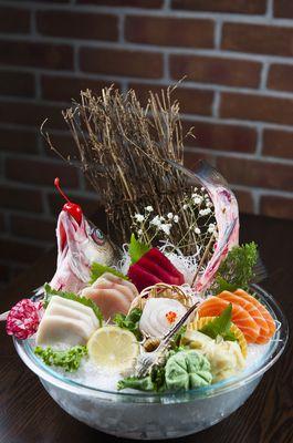 Sashimi Deluxe (15pieces)