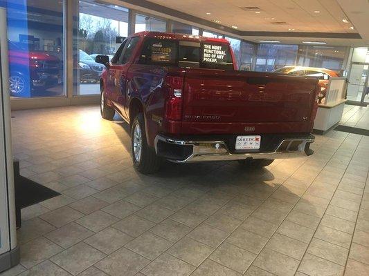 Our showroom with a beautiful 2019 Silverado.