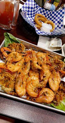 Crab, shrimp, & onion rings.