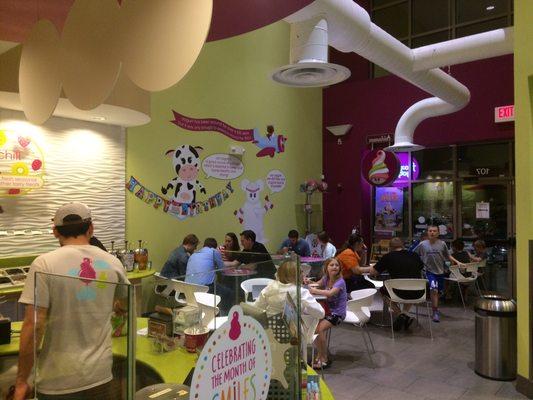 Menchie's Frozen Yogurt