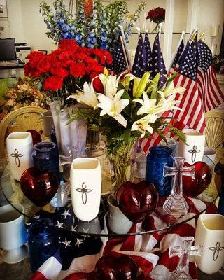 In Memory of all Those who have served our Country #absolutelybeautifulflower has created #redwhiteandblue #flower for #Memorialday