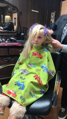 Isabelle's first haircut!