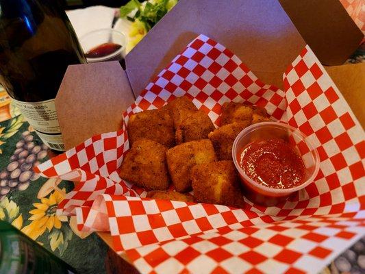 Deep fried ravioli at Four Corners Pizza on 9/16/22