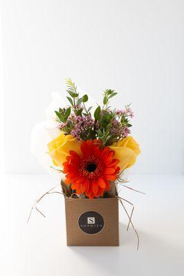 Our favorite arrangement! No need to call in and reserve. We always have these on hand for an easy gift!