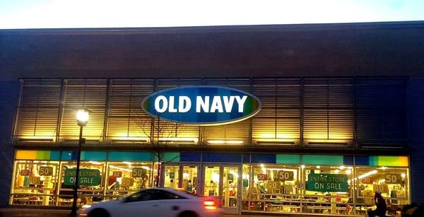 Front of Old Navy