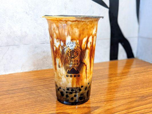 Black Sugar Boba Milk | Instagram: @telephonesmoothie