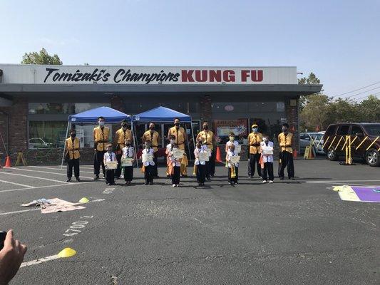 Outdoor belt graduation