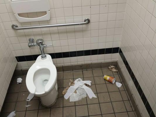 Nastiest bathroom I've seen in a while. If you can hold it, go to Slovacek's or Buc-ee's.