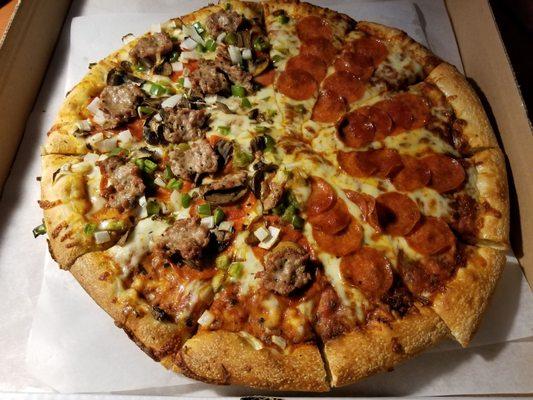 Large pizza - Half pep/Half Supreme