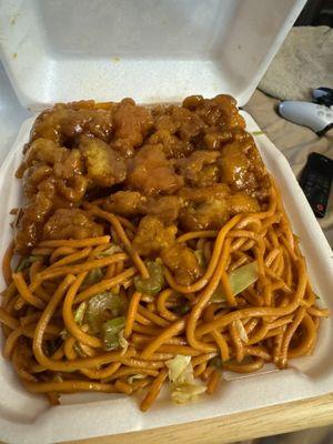 Orange chicken, chow mein, combo b