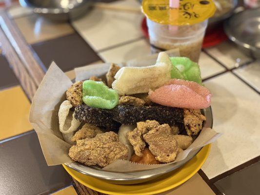 Fried Combination (popcorn chicken, shrimp chips, friend black brown rice cake, fried fish cake, fried calamari)