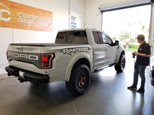 Ford Raptor getting photos!