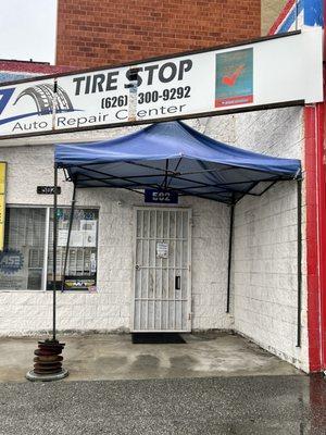 Entrance to a $250 alignment shop? $125-$200/hr rate, but they do same day, or make you wait and tell you more money and come back morrow.