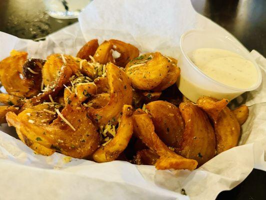 Sidewinder Fries ($8) with garlic and parmesan (+$2)