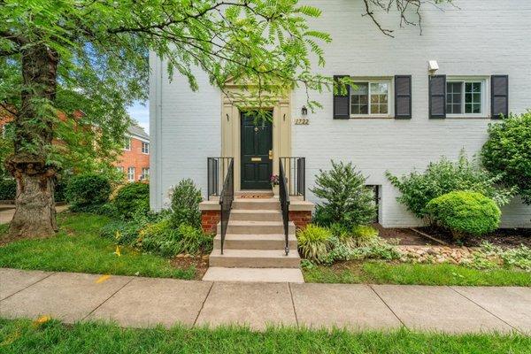 SOLD - townhouse in ParkFairfax, Arlington, VA