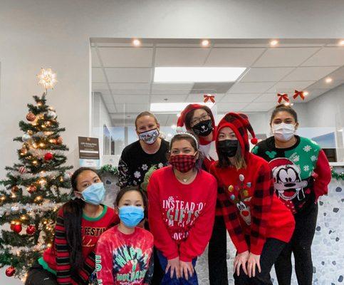 Ugly Christmas Sweater Day  Felt festive, might delete later  #uglychristmassweater #christmasdecor #teamworkmakesthedreamwork