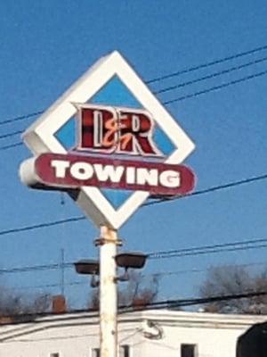 D & R Towing