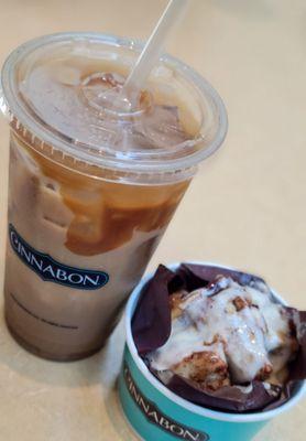 Cinnamon Roll Iced Latte & Center of the Roll