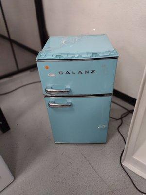 Mini Refrigerator/Freezer