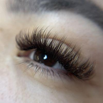 Wispy Volume Lashes by Breanna