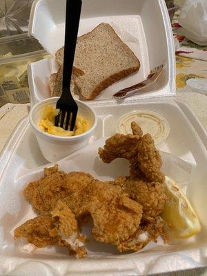 Catfish, bread and Mac .