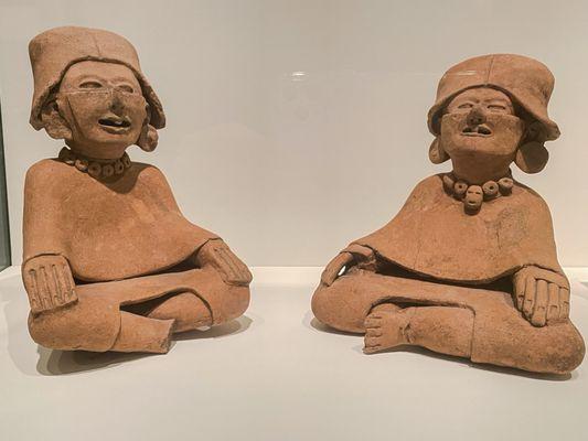 More extraordinary pre-Columbian pieces