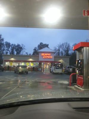 Great place for gas. Reasonable prices.