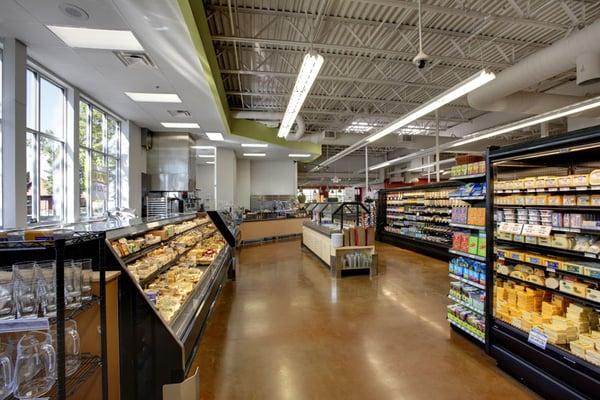 Mississippi Market, 500 7th Street West, St. Paul, MN 55102. Photo by Shaw-Lundquist Associates Inc.