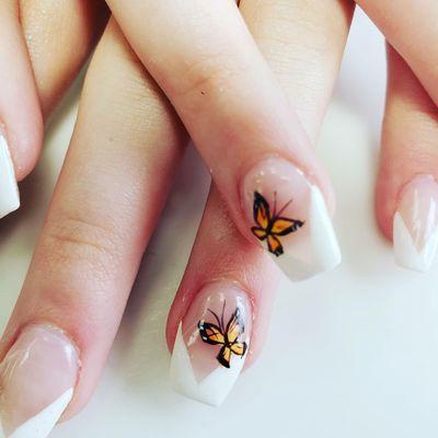 #butterflynails