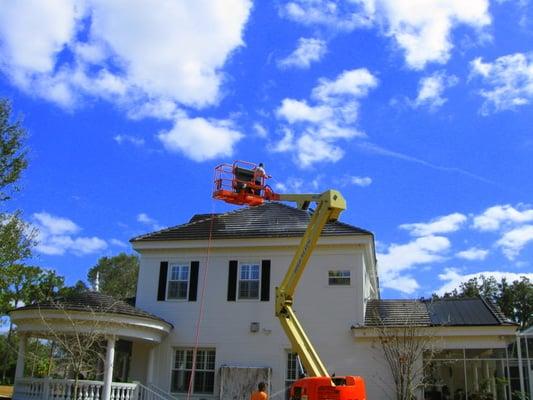 Apple Roof Cleaning