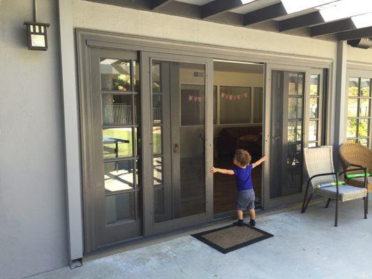 Easy to open sliding glass door even a toddler can open them